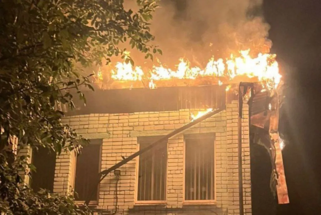 Атаки дронами, артилерією та КАБами: росіяни знову обстрілювали громади Дніпропетровщини