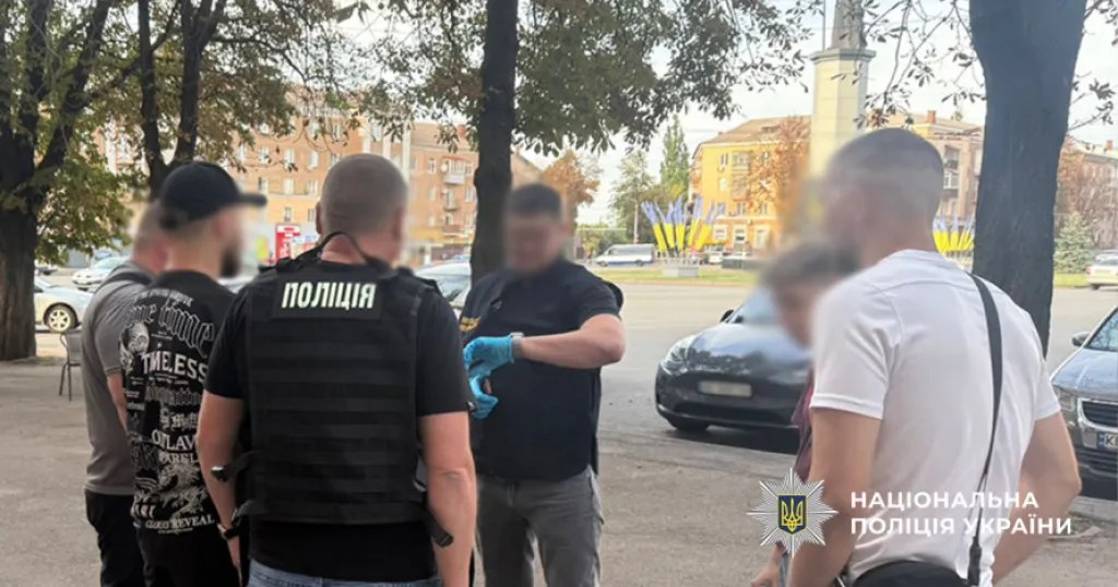 У Кривому Розі 24-річну жінку викрили на шахрайстві з водійськими іспитами