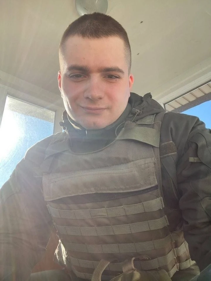 Мати не впізнала сина після обміну: боєць з Кривого Рогу повернувся з полону, втративши майже половину ваги